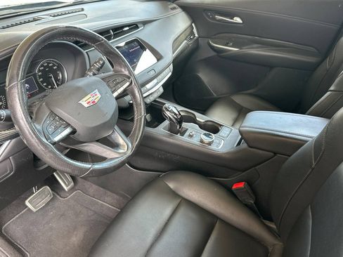 Used 2023 Cadillac XT4 Sport w/ Cold Weather Package FWD image 10