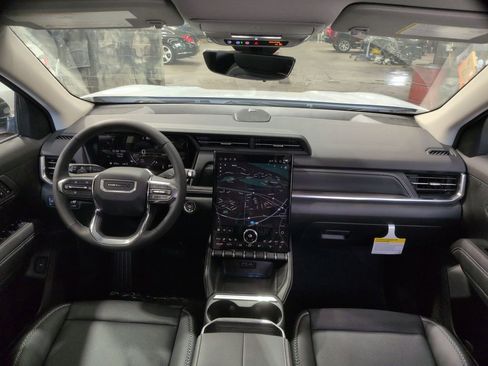 New 2026 GMC Terrain Denali w/ LPO, Floor Liner Package AWD/4WD image 9