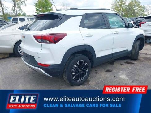 Used 2023 Chevrolet TrailBlazer LT AWD/4WD image 7