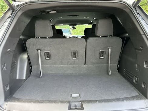 Used 2023 Chevrolet Traverse LT AWD/4WD image 24