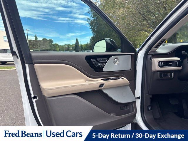 Used 2023 Lincoln Aviator Reserve w/ Equipment Group 201A AWD/4WD image 10