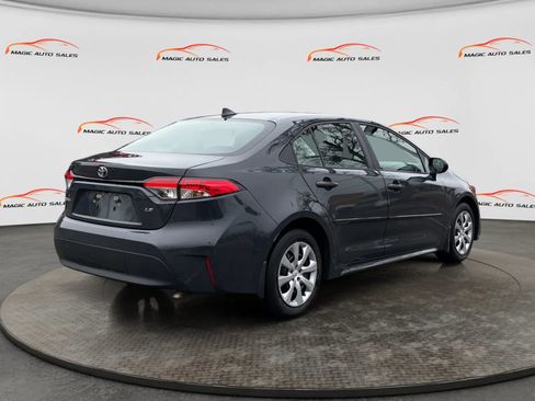 Used 2023 Toyota Corolla LE image 8