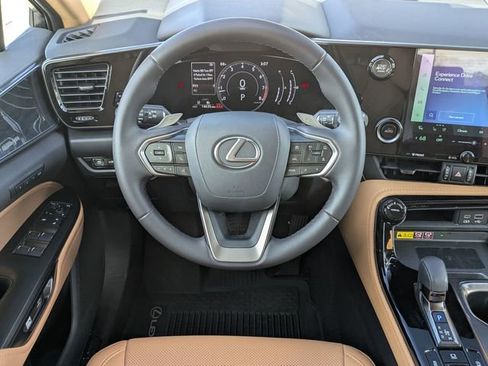 Used 2024 Lexus NX 250 FWD image 33
