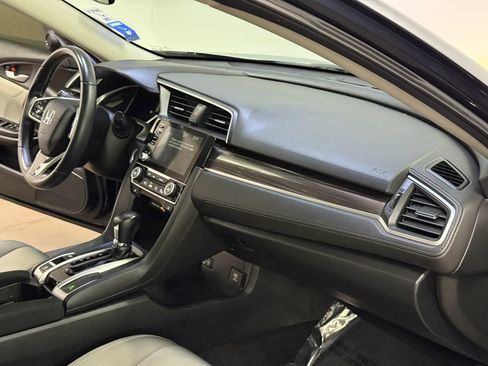 Used 2020 Honda Civic EX image 15