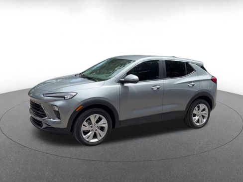 Used 2025 Buick Encore GX Preferred AWD/4WD image 7