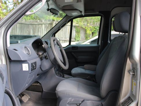 Used 2011 Ford Transit Connect XLT FWD image 4