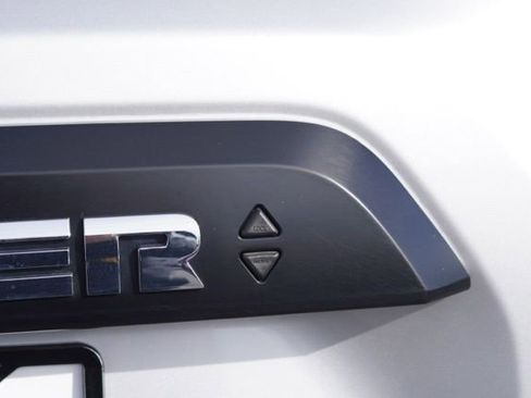 Certified 2024 Toyota 4Runner TRD Off-Road Premium w/ Moonroof Package image 12