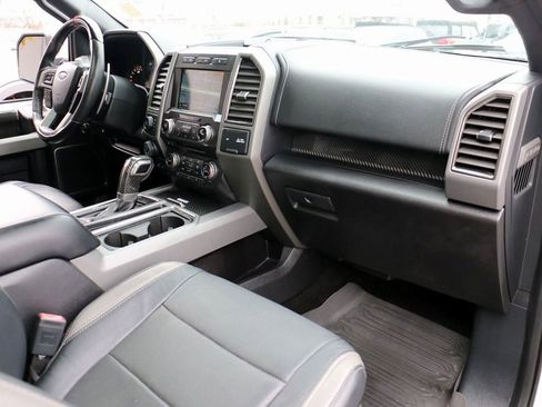 Used 2018 Ford F150 Raptor w/ Equipment Group 802A Luxury image 37