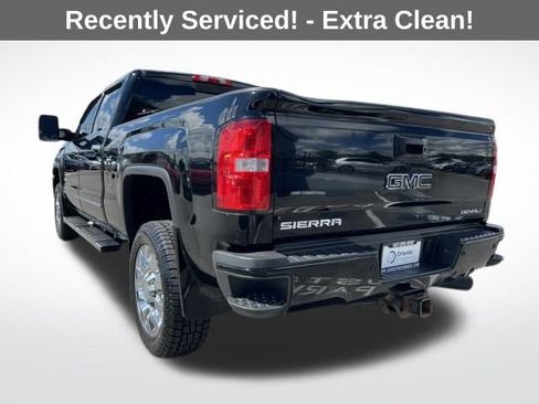 Used 2018 GMC Sierra 2500 Denali image 6