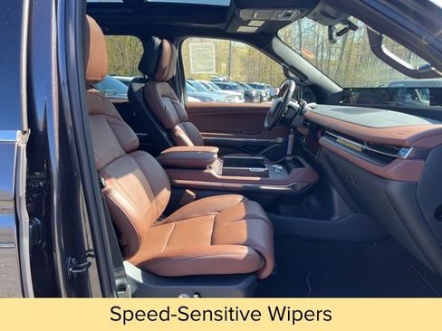 New 2026 Lincoln Navigator L Reserve AWD/4WD image 42