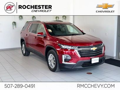 Used 2023 Chevrolet Traverse LT