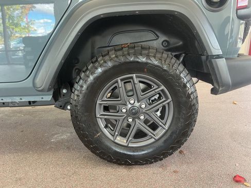 Certified 2025 Jeep Wrangler Sport S image 19