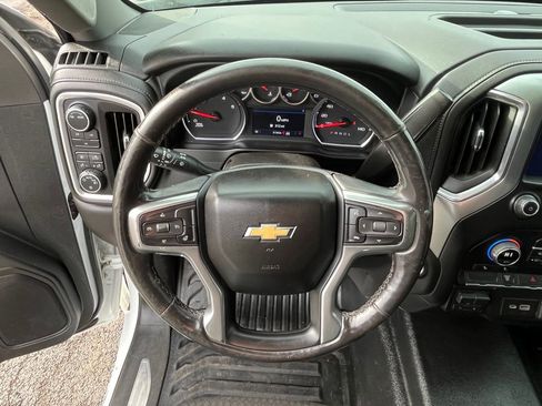 Used 2022 Chevrolet Silverado 2500 LT w/ Convenience Package image 11
