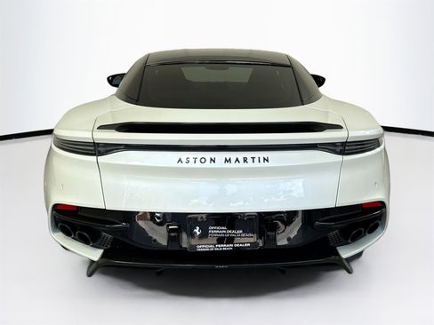 Used 2019 Aston Martin DBS Superleggera image 6