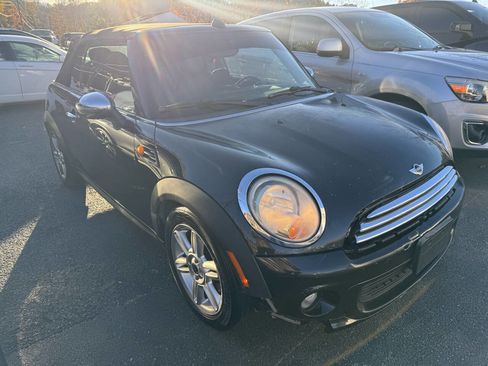 Used 2011 MINI Cooper Convertible image 6