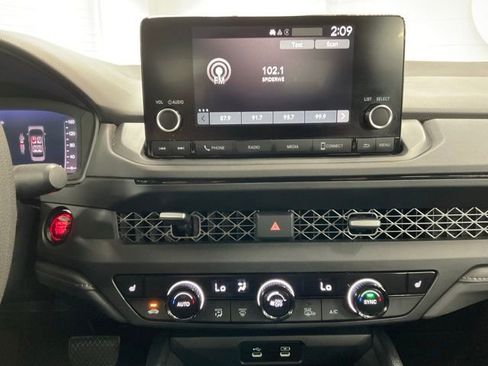 Certified 2024 Honda Accord EX image 23