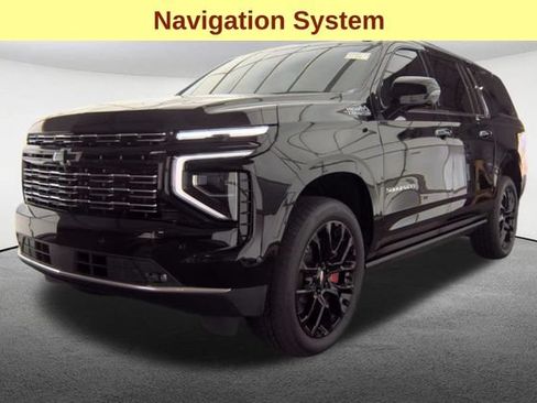 Used 2025 Chevrolet Suburban High Country AWD/4WD image 4