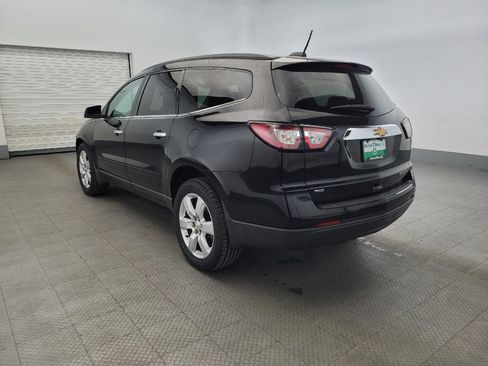 Used 2016 Chevrolet Traverse LT w/ Style and Technology Package image 5