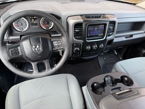 Used 2017 RAM 1500 Express AWD/4WD image 15
