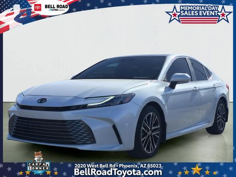 Used 2025 Toyota Camry XLE w/ Premium Package FWD image 1