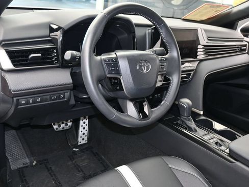 Used 2026 Toyota Camry SE FWD image 14