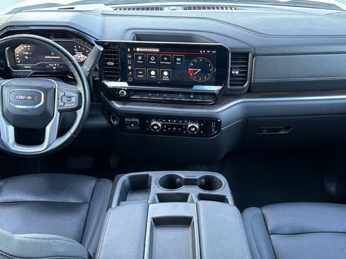 Used 2025 GMC Sierra 1500 SLT AWD/4WD image 27
