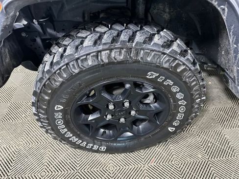 Used 2023 Jeep Wrangler Unlimited w/ Cold Weather Group image 9