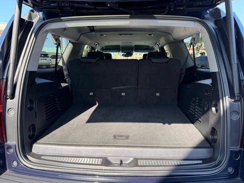 Used 2020 Chevrolet Suburban Premier RWD image 27