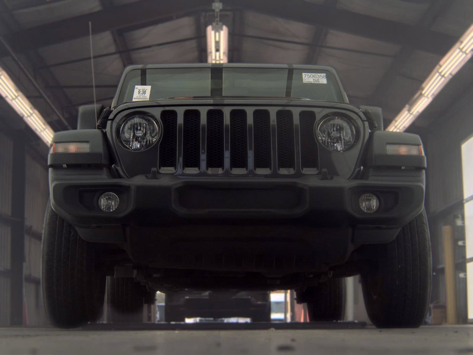 Used 2023 Jeep Wrangler Unlimited Sport AWD/4WD image 5