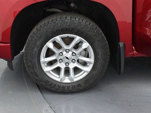 Used 2023 Chevrolet Silverado 1500 RST AWD/4WD image 35