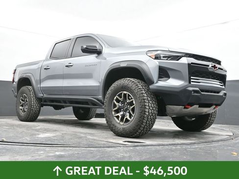 Used 2024 Chevrolet Colorado ZR2 w/ ZR2 Convenience Package III image 46