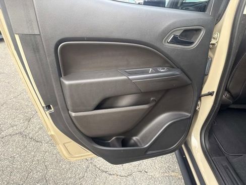 Used 2022 Chevrolet Colorado ZR2 image 17