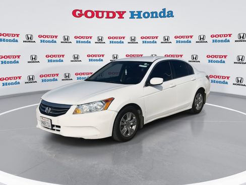 Used 2011 Honda Accord LX-P image 4