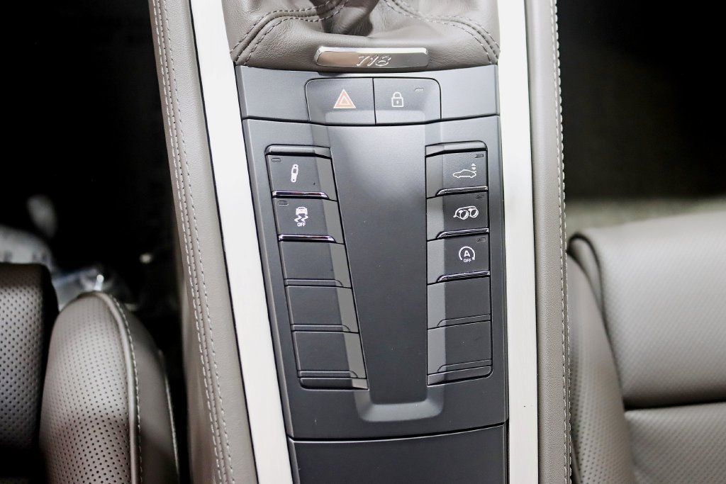 Used 2025 Porsche 718 Cayman GTS RWD image 26