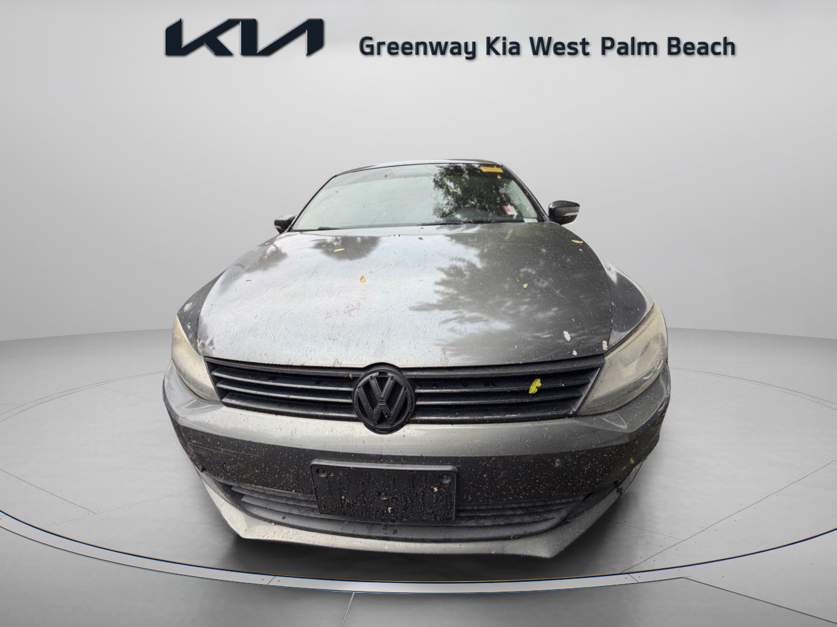 Used 2012 Volkswagen Jetta SE FWD image 2
