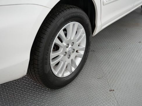 Used 2010 Toyota Sienna XLE Limited image 57