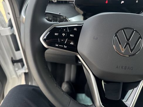 New 2025 Volkswagen ID. Buzz Pro S image 35