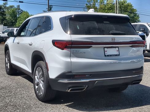 Used 2026 Buick Enclave Preferred w/ Power Package FWD image 6