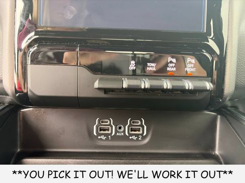 Used 2023 RAM 1500 Laramie AWD/4WD image 14