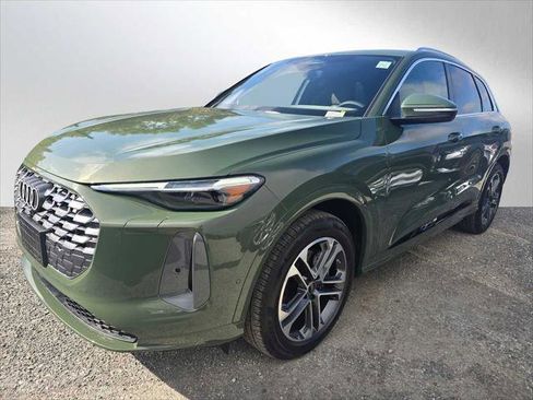 New 2025 Audi Q5 Prestige image 7