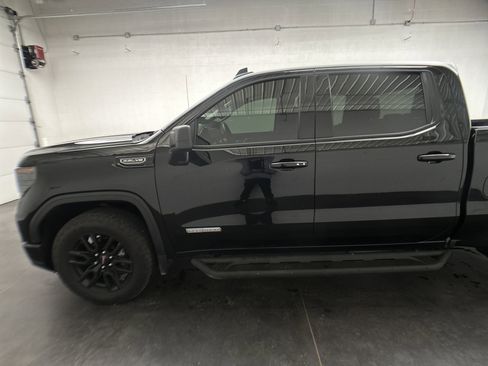 Used 2022 GMC Sierra 1500 Elevation w/ X31 Off-Road Package AWD/4WD image 41