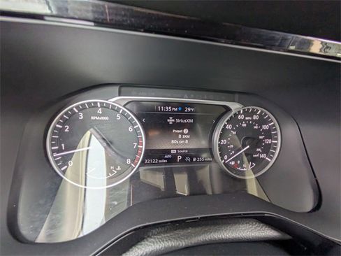 Used 2024 Nissan Pathfinder SV w/ SV Premium Package image 16