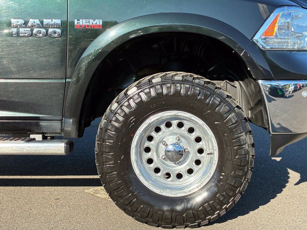 Used 2017 RAM 1500 Laramie w/ Convenience Group AWD/4WD image 8