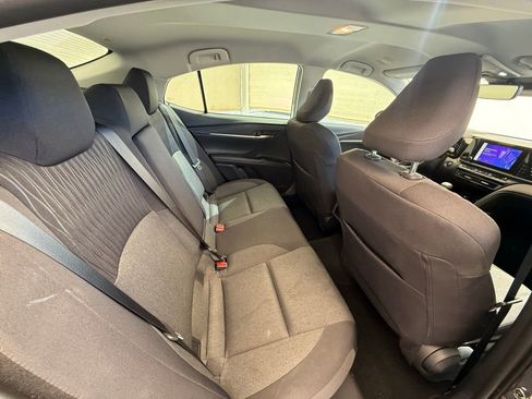 Used 2025 Toyota Camry LE w/ Convenience Package FWD image 15