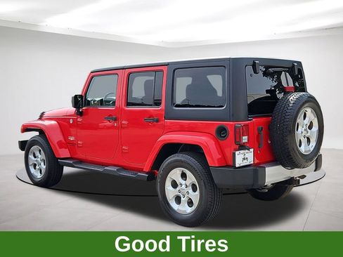 Used 2015 Jeep Wrangler Unlimited Sahara w/ Dual Top Group AWD/4WD image 5