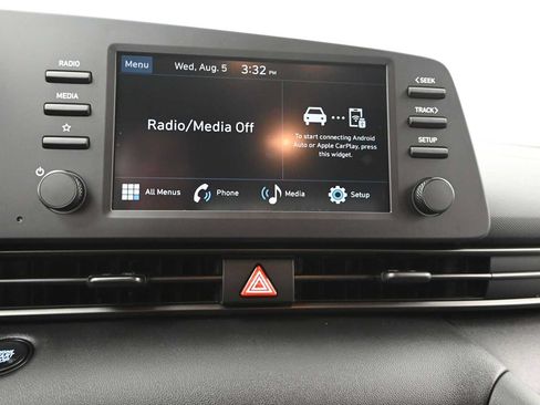 New 2026 Hyundai Elantra SEL Sport FWD image 18