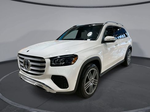 Certified 2025 Mercedes-Benz GLS 450 4MATIC image 1