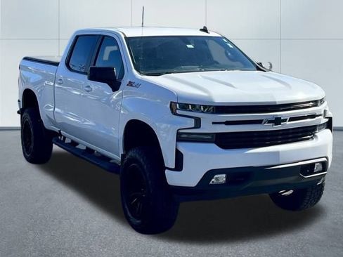 Used 2020 Chevrolet Silverado 1500 RST image 3