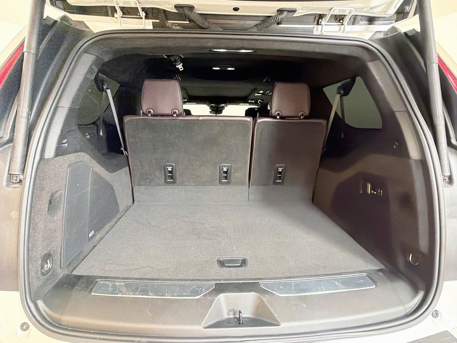 Used 2024 Cadillac Escalade ESV Sport Platinum AWD/4WD image 12