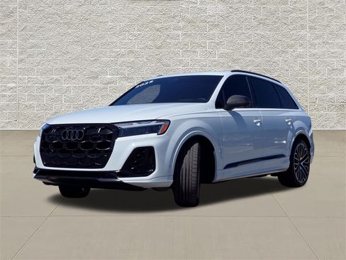 Used 2025 Audi SQ7 Prestige AWD/4WD image 3